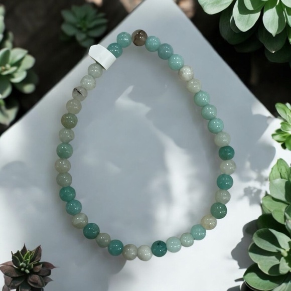 Amazonite 4mm Round Beaded Stretch Bracelet - Picture 1 of 8